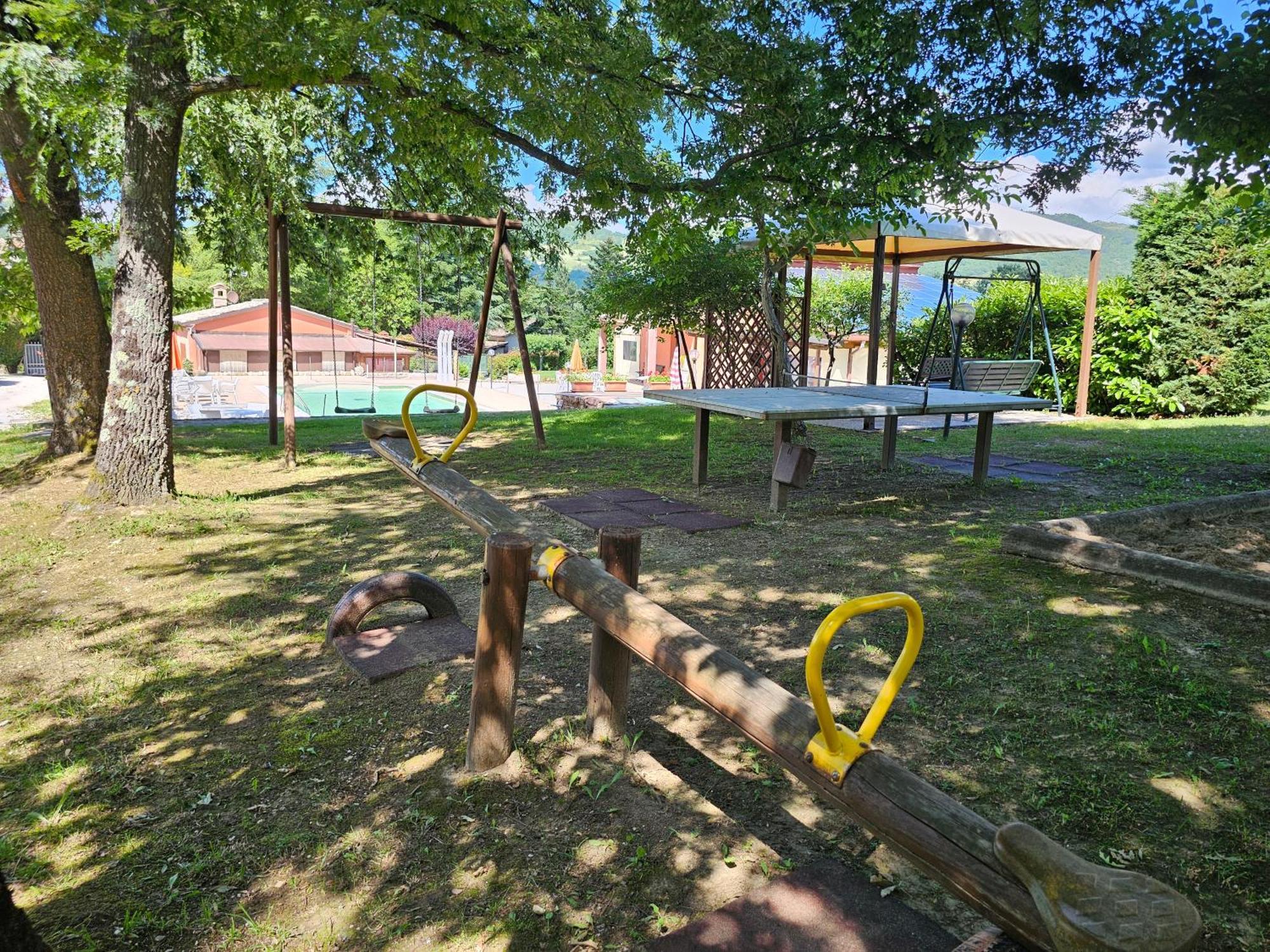 Agriturismo Ca Serrantonio - Ferri Appartamento Rossini อูร์บาเนีย ภายนอก รูปภาพ